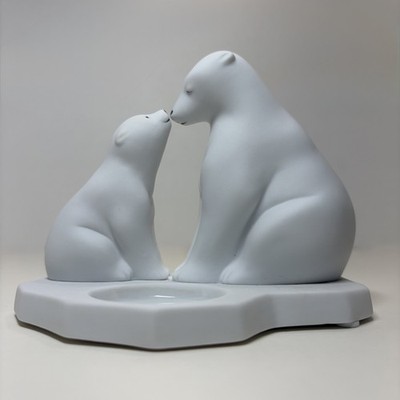 Partylite Tealight Holder Mother's Love P91131 White Polar Bears Kissing Pattern