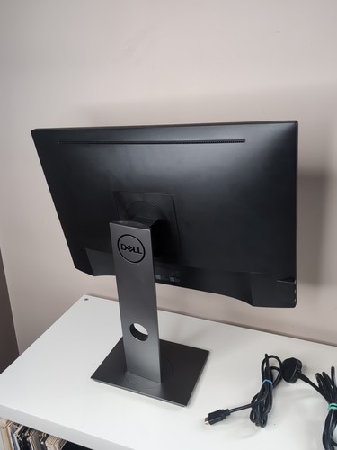 DELL 22" P2217 Black LCD Monitor with Stand HDMI DisplayPort VGA Cables - Photo 3/12