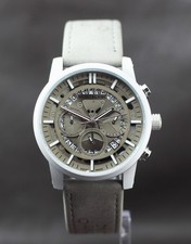 Orologio al quarzo MONTBLANC cronografo Time Walker in quadrante grigio e indicatore data.