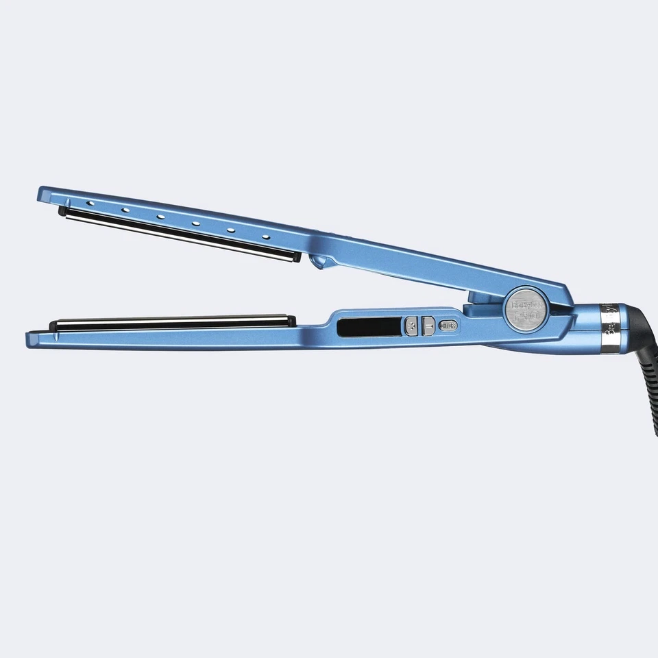 BaBylissPRO® Nano Titanium™ 13/4"/44mm Ionenglätteisen * Verpackung kann beschädigt sein