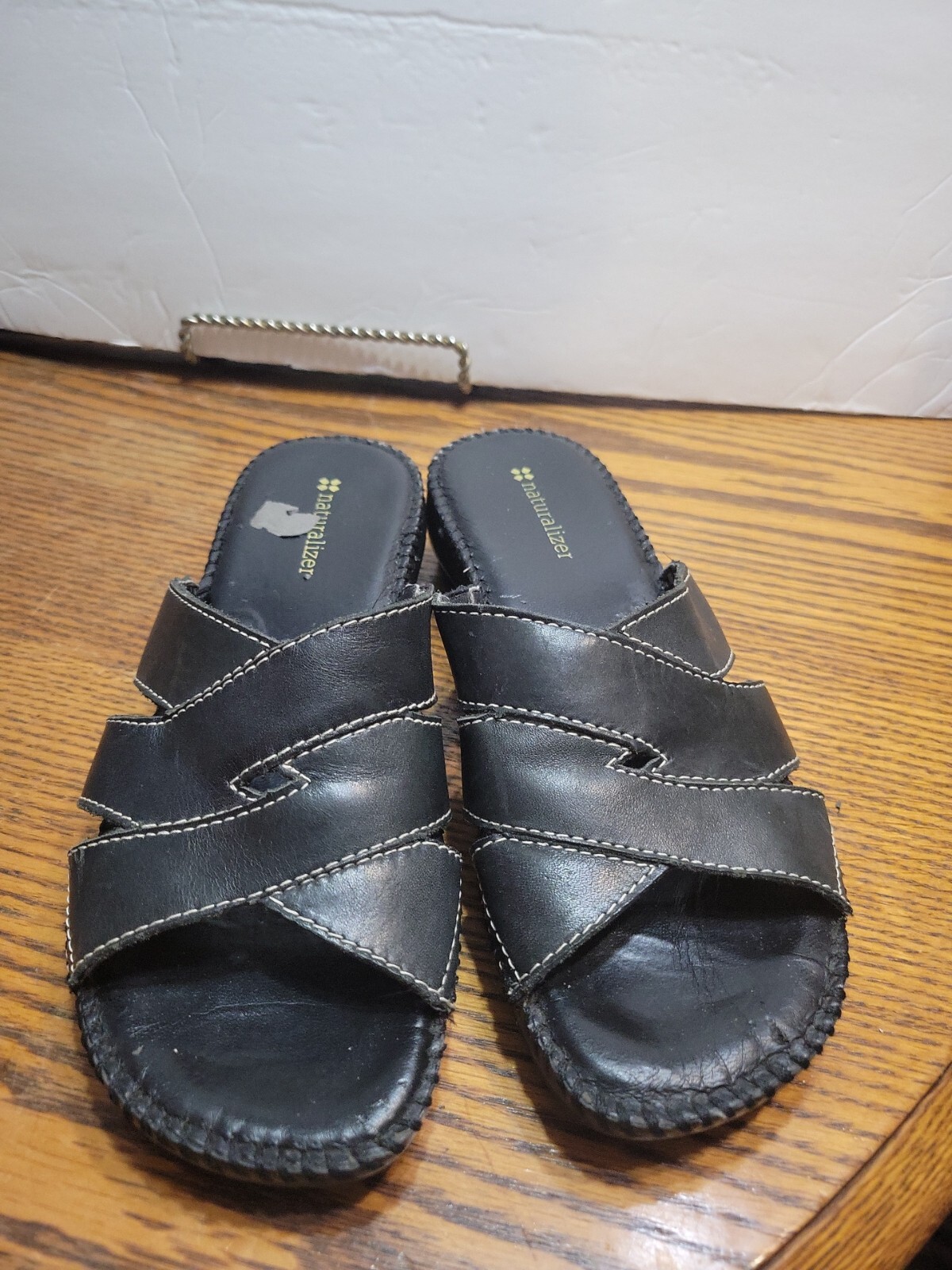 Naturalizer Womens Black leather Slip On Sandal