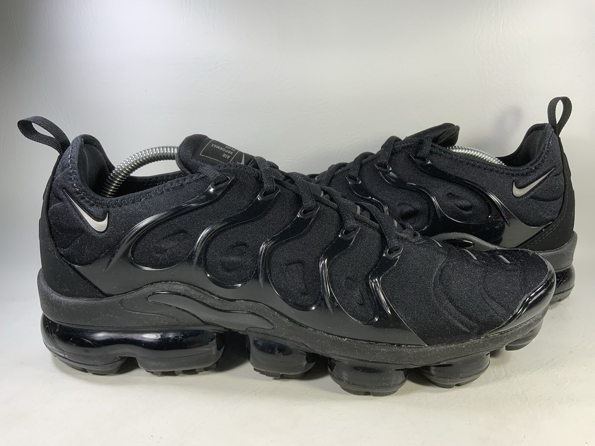 靴 NIKE AIRVAPORMAXPLUS Amazon.com | Nike Air Vapormax Plus Mens Shoes Size-10 Black