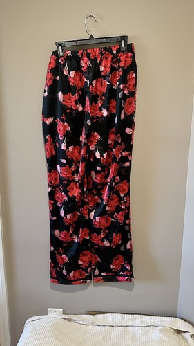 Victoria’s Secret Womens Satin Pajamas Set Size M Black Red Floral Long Sleeve - Picture 11 of 11