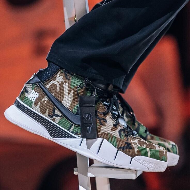 UNDEFEATED x Nike Zoom Kobe 1 Protro “Camo” - Men's Size 10 UNDEFEATED x Nike Zoom Kobe 1 Protro “Camo” - Men's Size 10