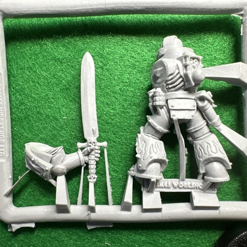 Warhammer 40k Marines Legión Maldito Sargento Resina Finecast Games Workshop 🟢 - Imagen 7 de 8