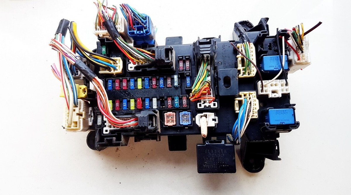 ドミナリアブースターbox 04675K07 5024 38610-84F21 Fuse box for Suzuki Grand Vitara
