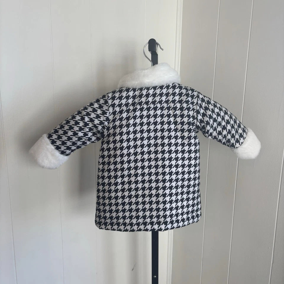 NUEVO CON ETIQUETAS 7 Para Toda la Humanidad Bebés Niñas 12M Pata de Gallo Puffer Chaqueta Piel Sintética DEFECTUOSA Foto 3 de 4