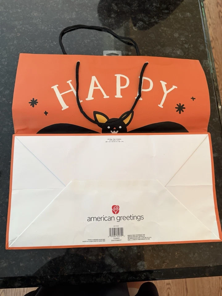 Bolsa de regalo de Halloween American Greetings 15x8x15 Foto 2 de 4