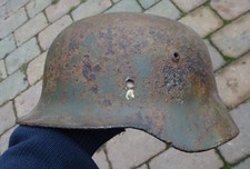 campana/elmetto originale M 35 con danni da combattimento scheggia ritrovamento fienile
