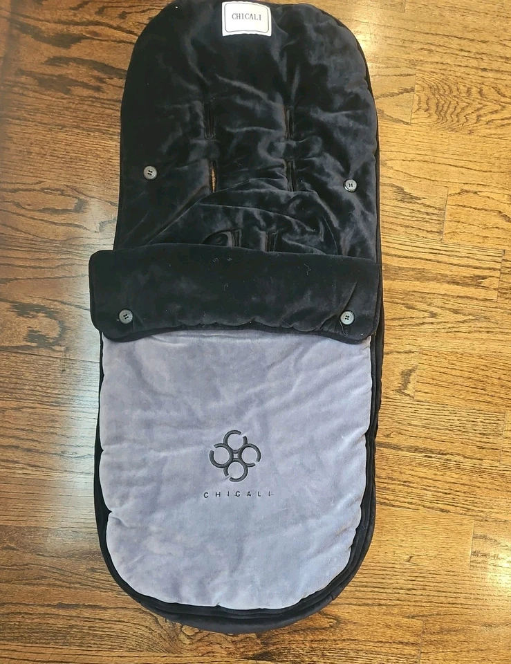 Chicali Reversible Footmuff Bunting Black/ Grey  - Image 4 of 4