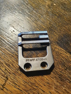 Pfaff # 91-047 135 x A feed dog, feed dog, Sloffschieber