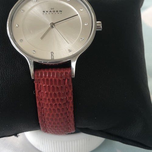 Skagen Anita Lille SKW2149 Women's Red Leather Analog Dial Watch Quartz - Picture 2 of 10