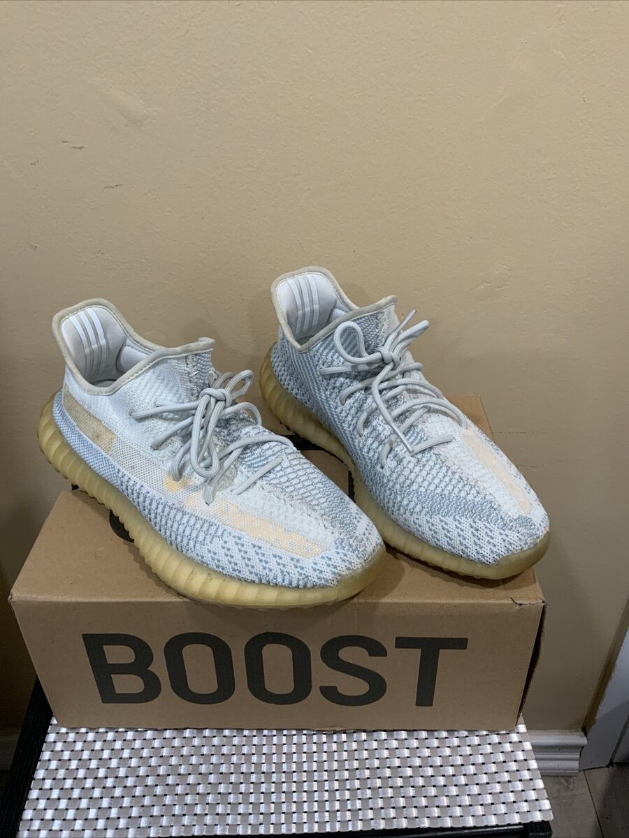 Size 10.5 - adidas Yeezy Boost 350 V2 Cloud White Reflective Size 10.5 - adidas Yeezy Boost 350 V2 Cloud White Reflective