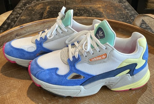 falcon white blue