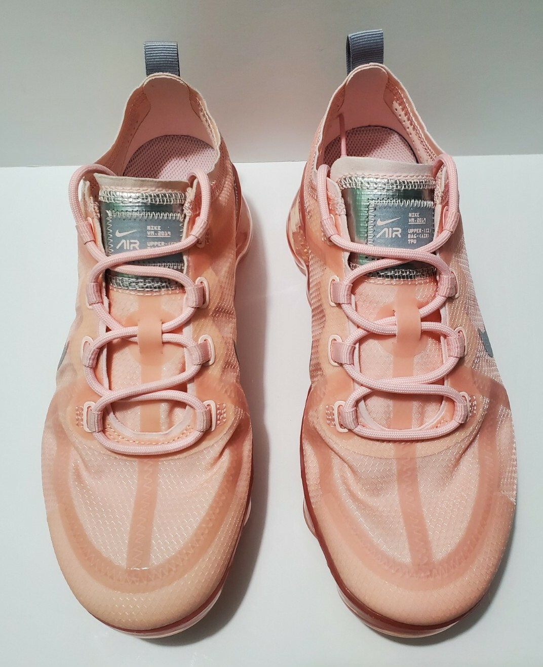 echo pink silver vapormax