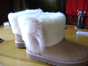 ugg classic mini wisp