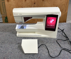 Husqvarna Viking Designer Ruby Deluxe Sewing / Embroidery Combo Machine *No arm*