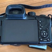 Samsung NX30 Mirrorless Camera  20-50mm II Lens Official