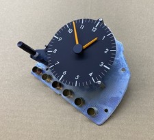 Uhr Zeitanzeige im Tacho / Kombiinstrument 1245420011 aus Mercedes W124 TOP Uhr Zeitanzeige im Tacho / Kombiinstrument 1245420011 aus Mercedes W124 TOP