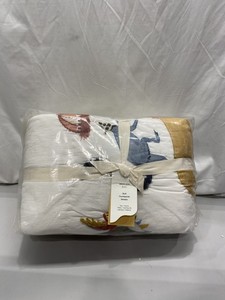 West Elm Kids Animal Party Quilt Twin/Twin XL Size New