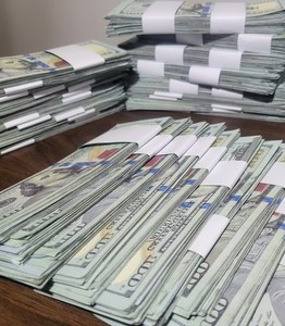 Best REPLICA AGED $100 Bills X 25 Novelty Purposes Only