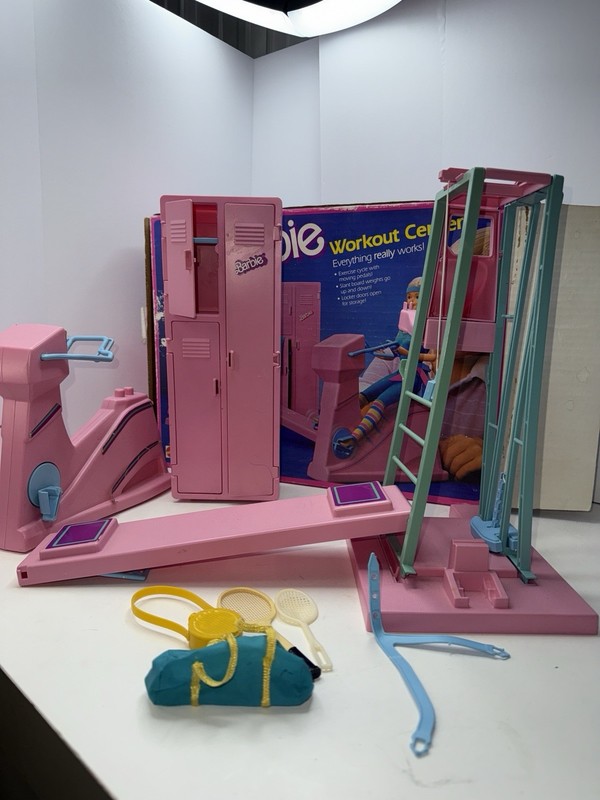 Vtg Barbie 1984 Workout Center Gym Exercise Equipment Locker Bike Weight Center