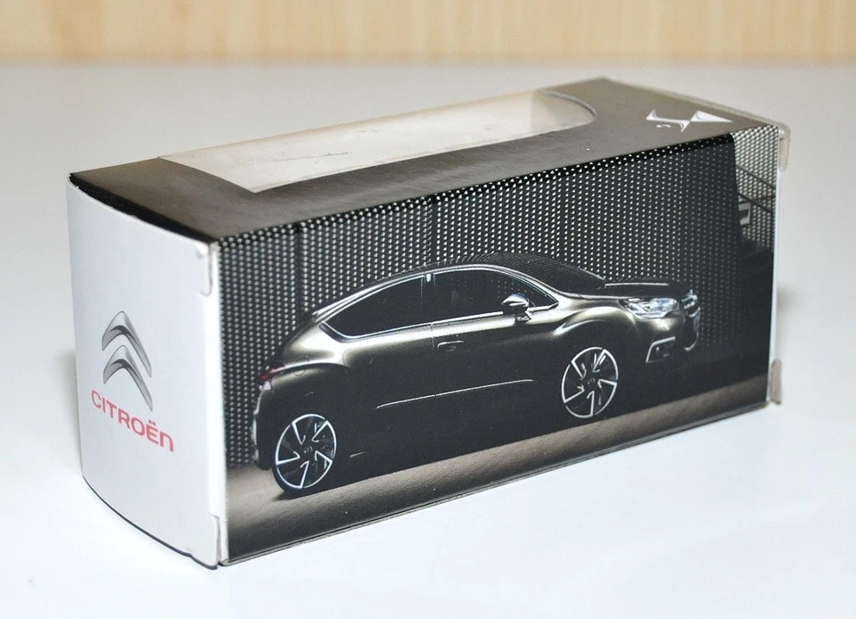 Norev Citroen DS4 Collection 3 inches bianco 2011 - Immagine 3 di 3