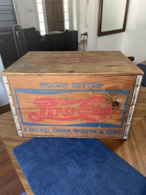 Vintage Pepsi Cola Wooden Crate Box w/ Bottle Cap Checkers Game Board Lid