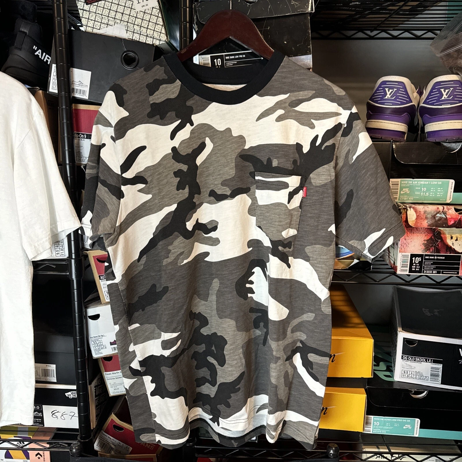 Grand t shirt de poche camouflage neige suprême 