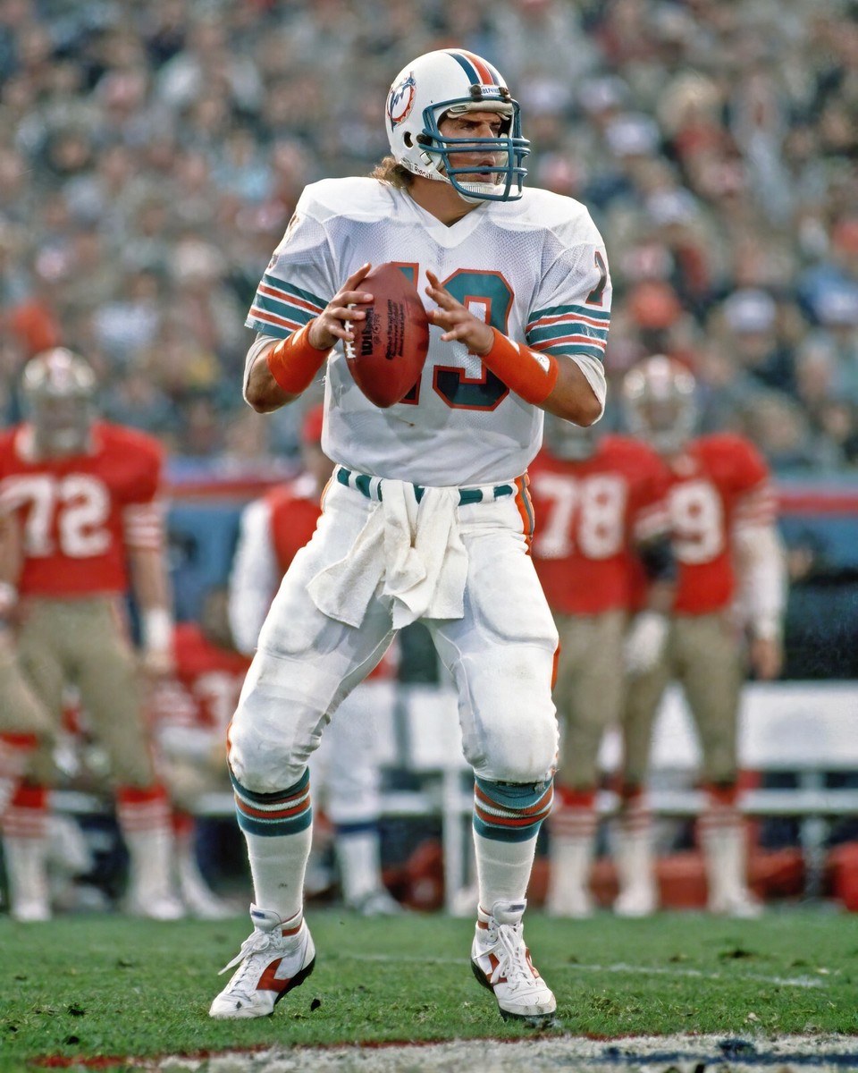 Dan Marino #13 Miami Dolphins NFL 8