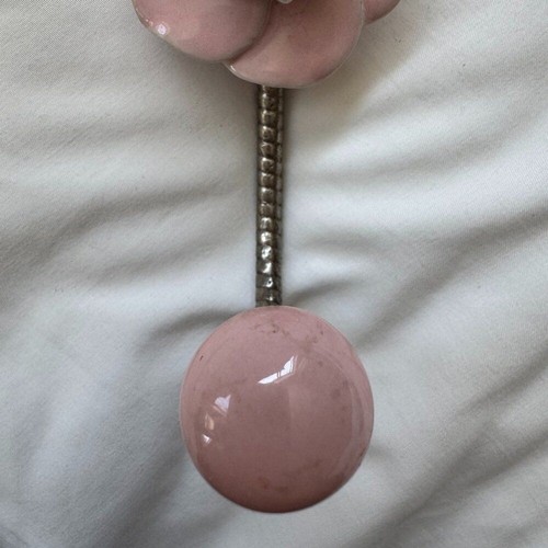 EUC, Anthropologie Floral Ceramic Wall Hook, Light Dusty Pink / Silver, One Size - Picture 3 of 14