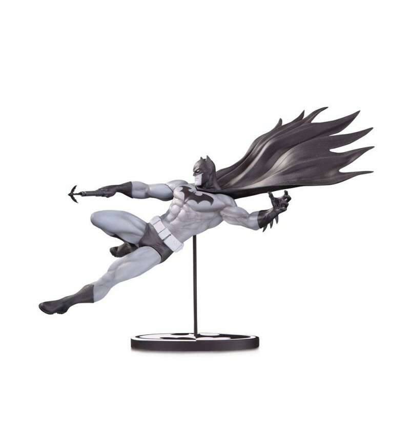 DC Direct Batman Black - White statue by Doug Mahnke - 18 cm