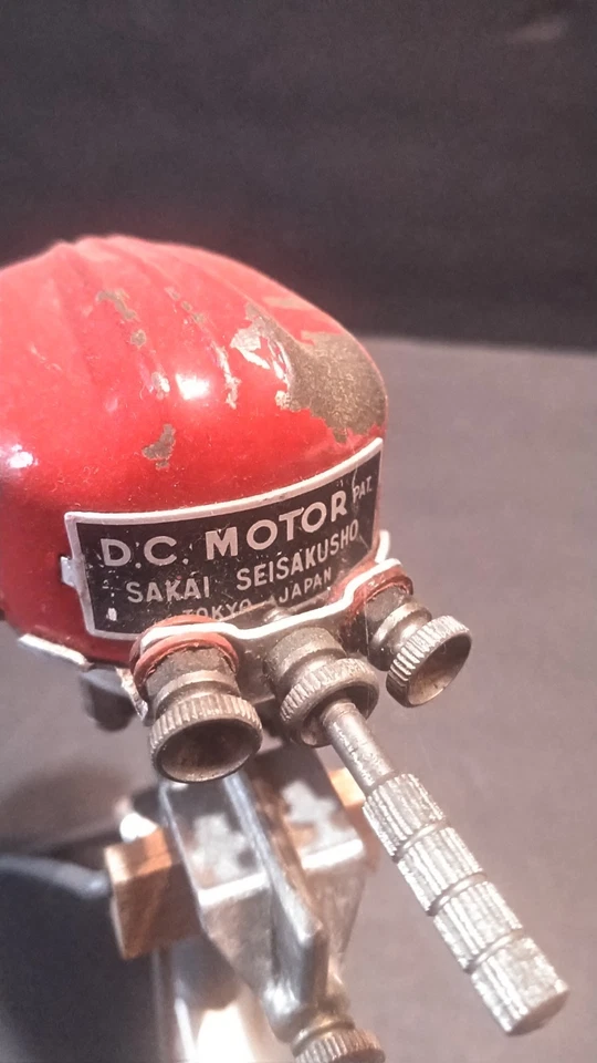 Vintage SAKAI SEISAKUSHO TOY OUTBOARD D.C. BOAT MOTOR Occupied JAPAN With Stand - Image 3 of 4