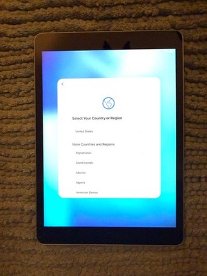 Apple ipad 9th generation 64gb - Silver (READ!!!)