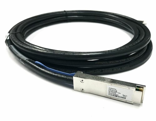 NEW Arista 40GbE QSFP+ to QSFP+ 40Gbps Passive Twinax Copper Cable 5Meter - Afbeelding 3 van 7