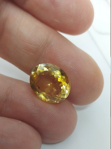 Natural golden citrine gemstone - faceted loose citrine 8.70 CTS - Photo 7/10