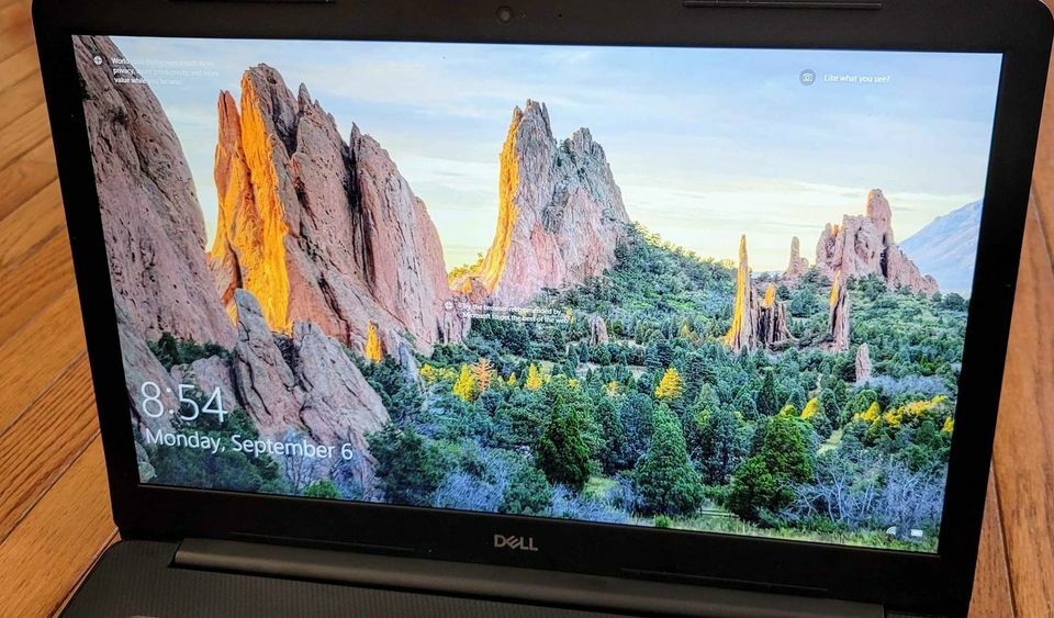 Dell Inspiron 17 3793 17.3 Dell Inspiron 17 3793 17.3