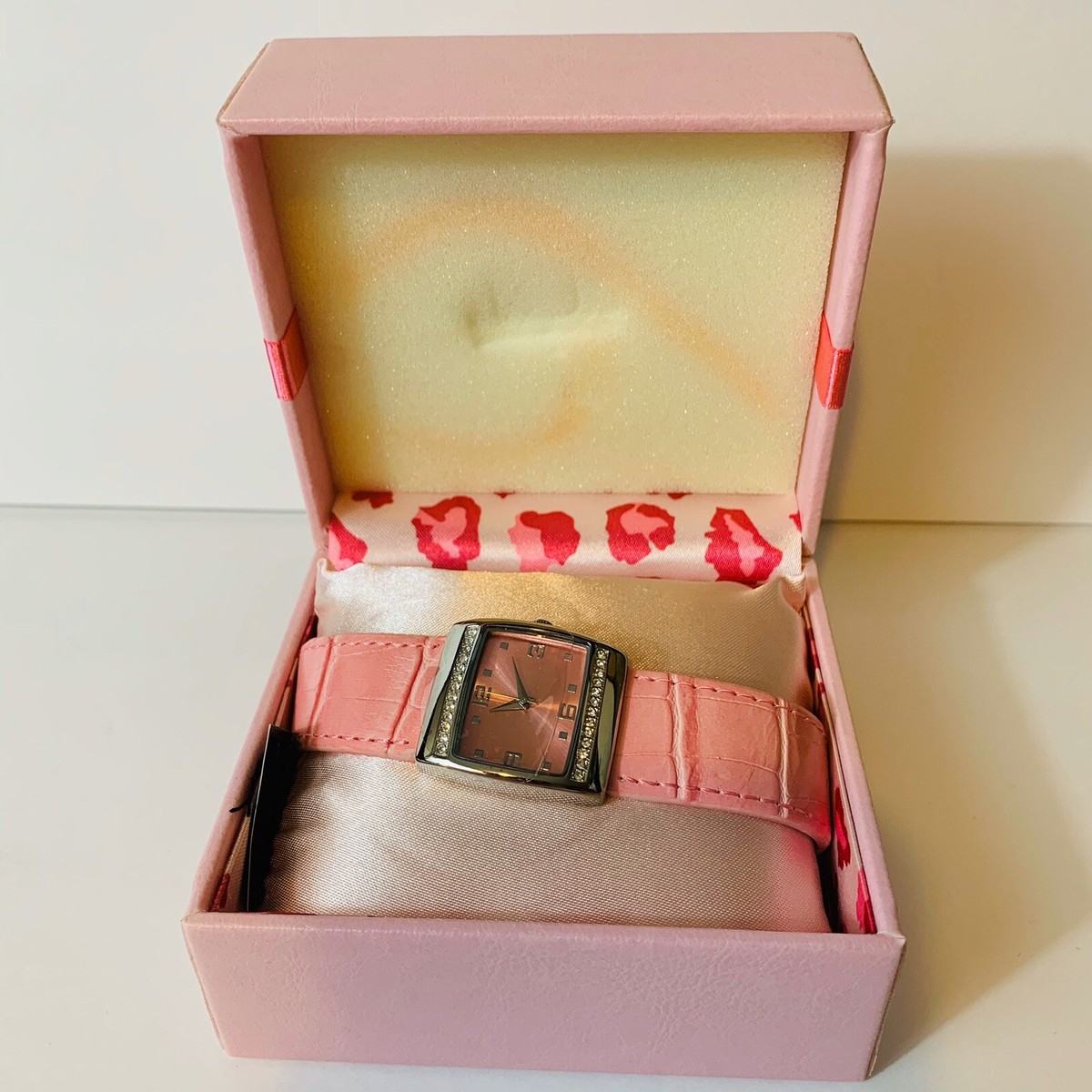 Pink Mary Kay Watch‎ Rhinestones Gift Box Collectible Fancy Square Vintage Mary Kay Pink Watch Faux Leather W Rhinestones  main image 4
