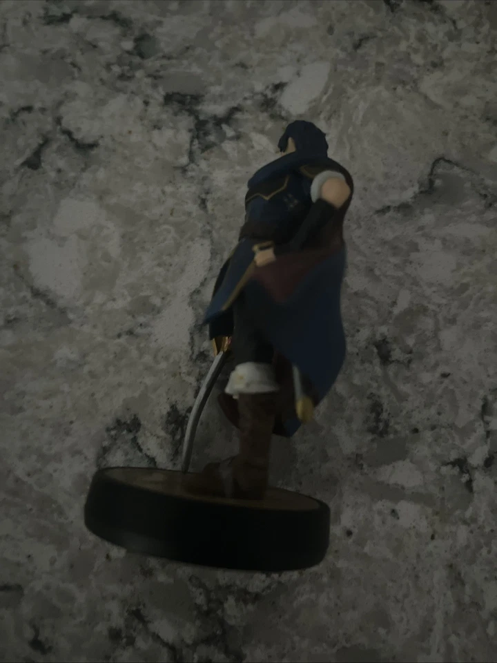 Marth Amiibo para Super Smash Bros. para Wii U - Nintendo 3DS / Wii U / Switch Foto 2 de 4