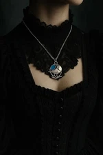 Victorian Trading Gothic Pewter Raven Blueberry Cloisonné Pendant Necklace 28O