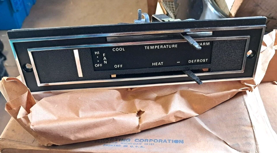 Ford Pinto Mercury Bobcat 1971-80 unidad de control de calefacción/descongelación D5FZ-18549-A nuevo en caja Foto 3 de 3