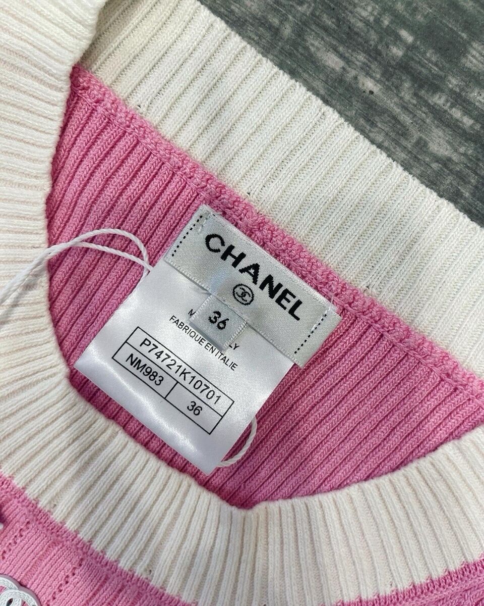 Chanel 23P Pink White CC Logo Ribbed Stretch Cotton Knit T Chanel 23P Pink White CC Logo Ribbed Stretch Cotton Knit T