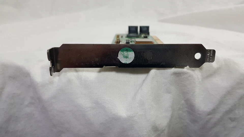 AMCC 3WARE 9550SXU-4LP PCI-X 4-Port SATA II Storage RAID Controller Card - Image 2 of 4