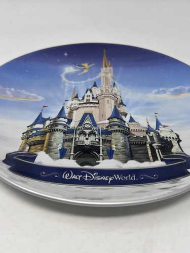Piatto da collezione Walt Disney World Magic Kingdom Castello di Cenerentola Campanellino - Foto 2 di 5