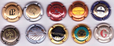 Lot n° 20 de 10 muselets de champagne -