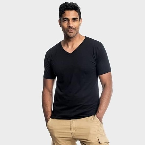 NEW True Classic Black Premium Fitted V Neck TShirt Men's L eBay