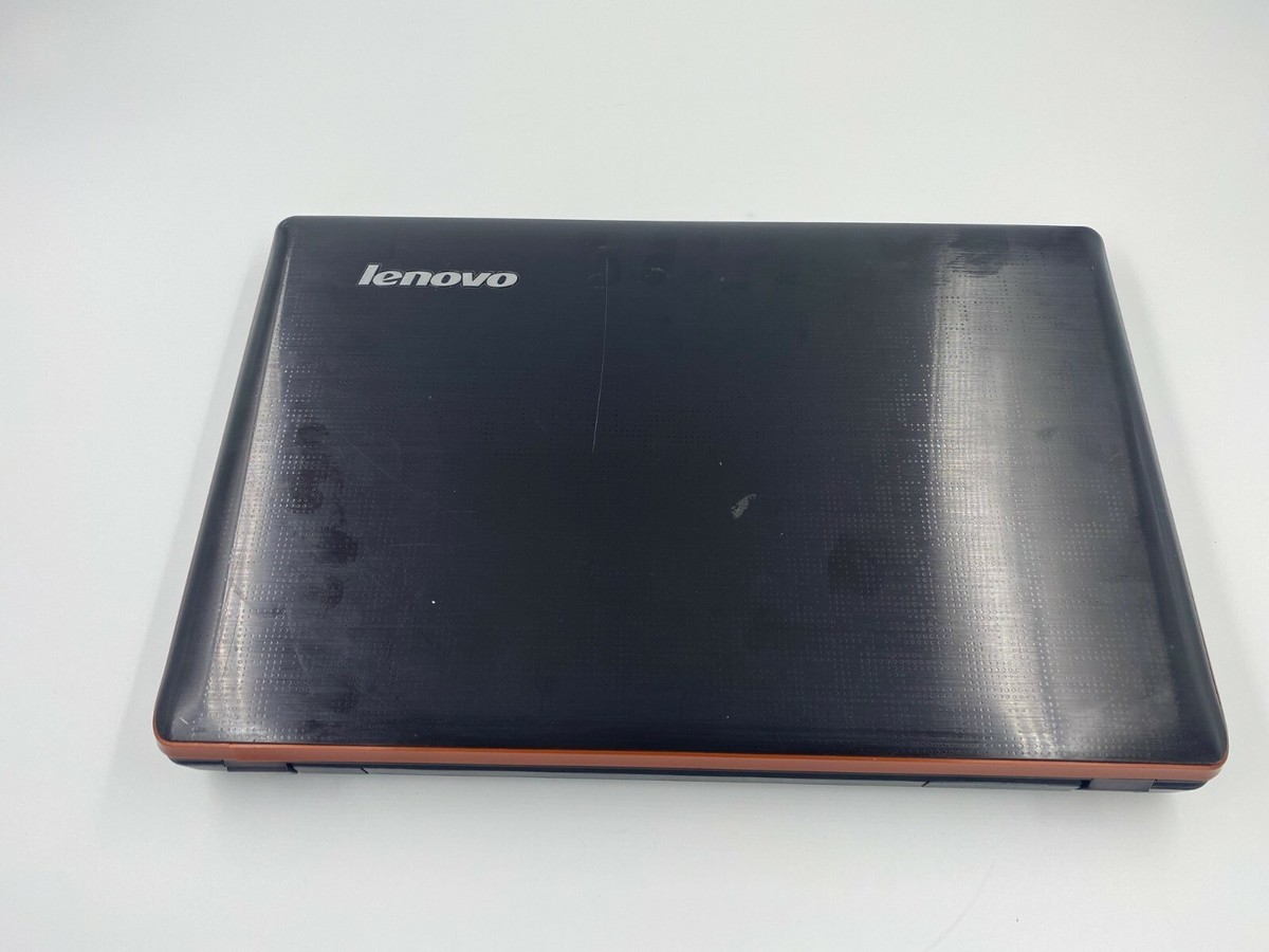 LENOVO IDEAPAD Y570, 8 GB RAM, 240 SSD, 500 HDD. LOOK