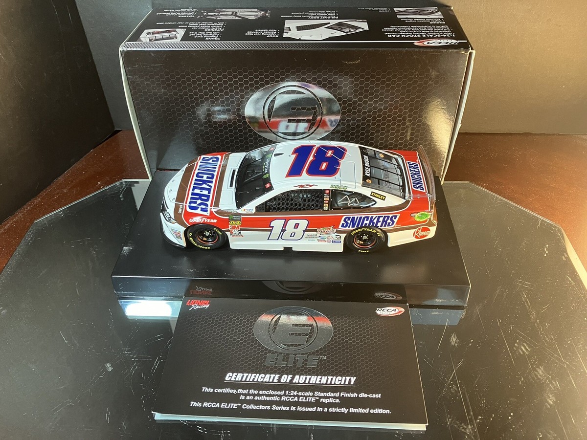 Kyle Busch #18 Snickers Darlington Throwback 2019 Toyota Camry