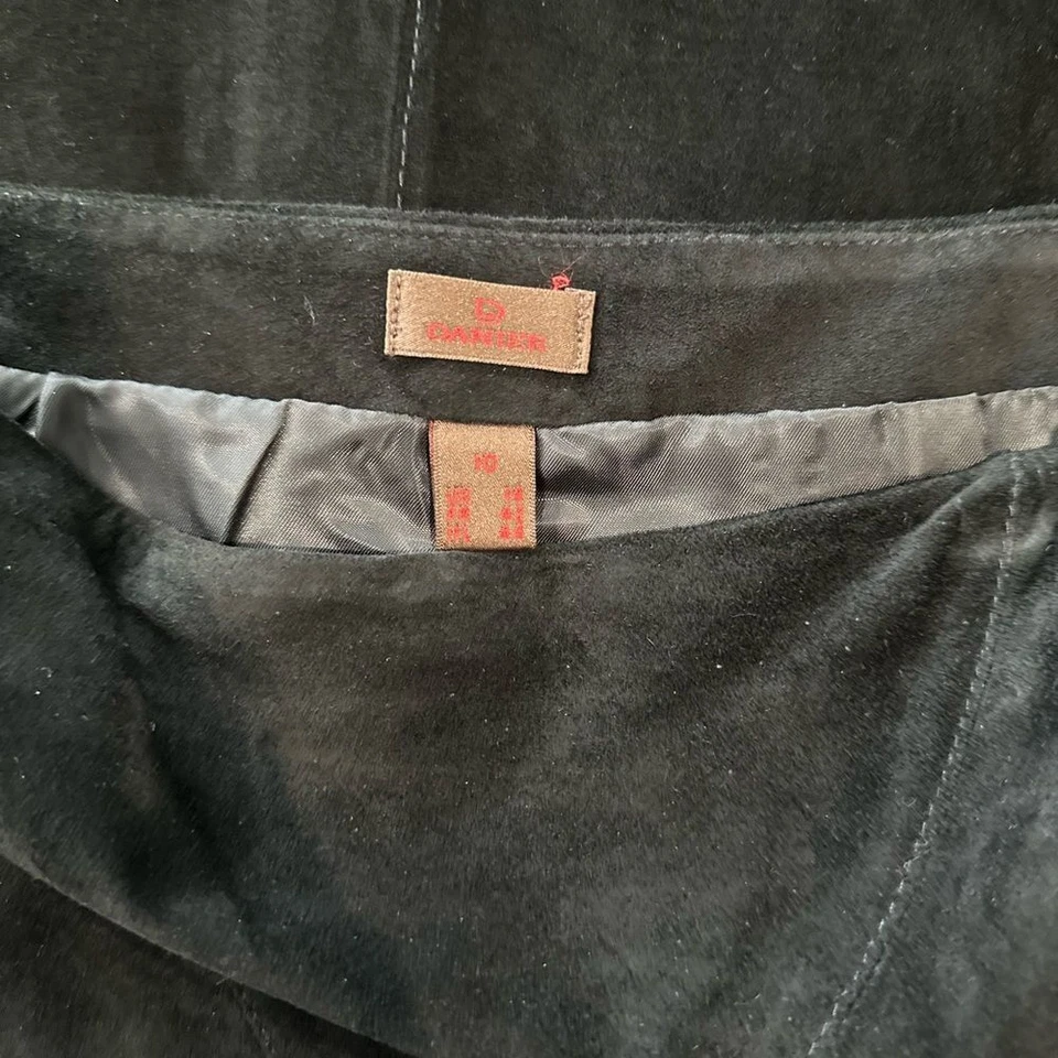 Danier suede leather skirt size 10 - Image 2 of 3