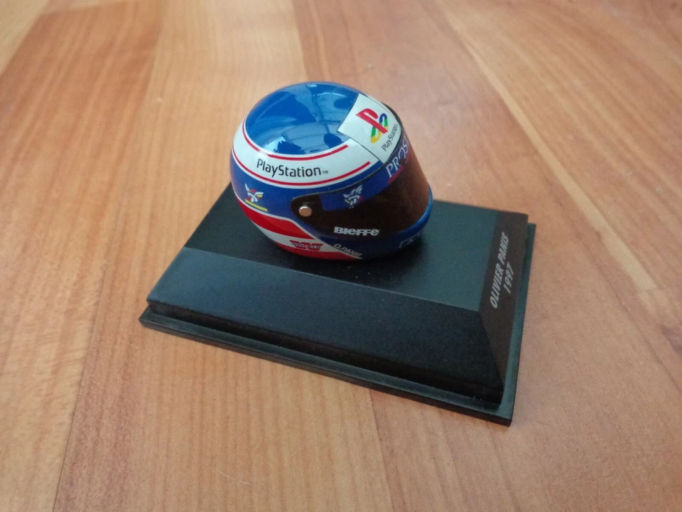 MINICHAMPS 1/8 CLASSIC OLIVIER PANIS 1997 PROST MUGEN F1 FORMULA 1 CRASH HELMET - Image 3 of 3